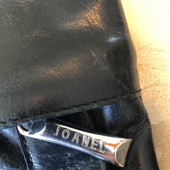 JOANEL BLACK LEATHER STUDDED CROSS BODY WIDE STAP MULTI POCKETS & ZIPPERS - #181 - Picture 10 of 16